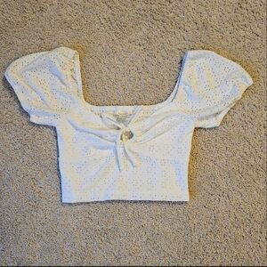 NWT Urban Romantic Eyelet Puff Sleeve Crop Top